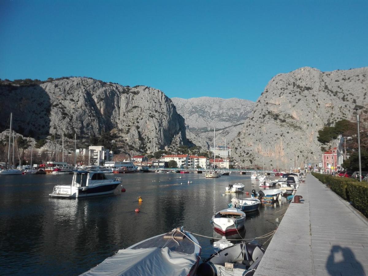 Apartment Zizi Omis Exterior photo