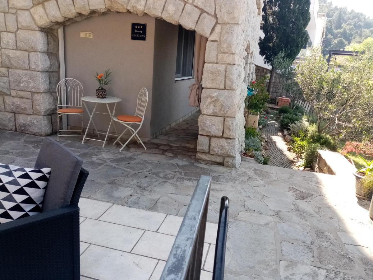 Apartment Zizi Omis Exterior photo